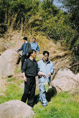 100.jpg