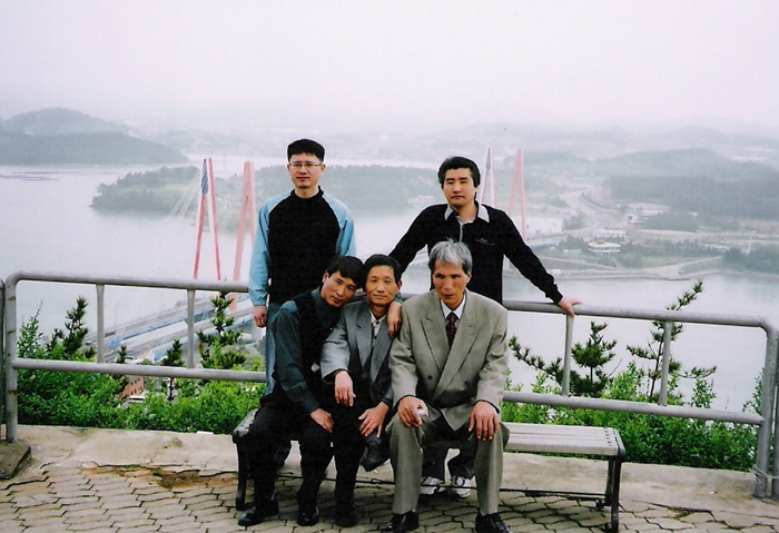 31-025.jpg