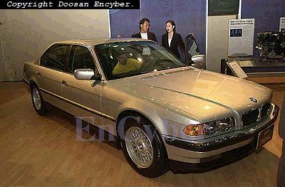 BMW740IL.jpg